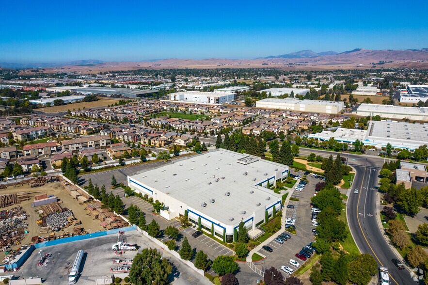 More Photos Of 6465 National Dr, Livermore Research And Development For Lease