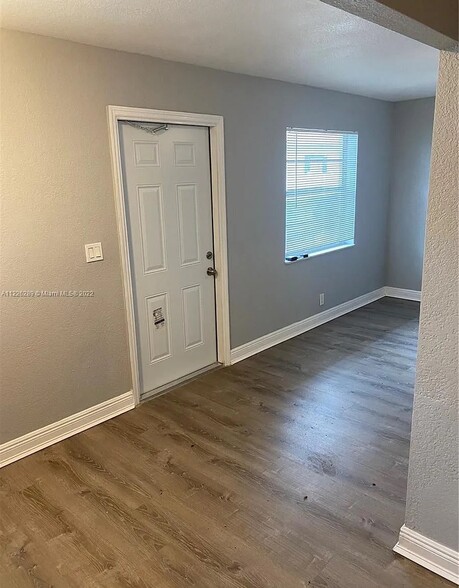 More Photos Of 240 SE 9th Ave, Pompano Beach Multifamily For Sale