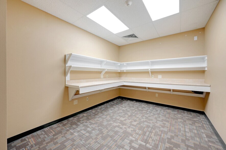 More Photos Of 333 US HWY 290 E, Dripping Springs Unknown For Lease