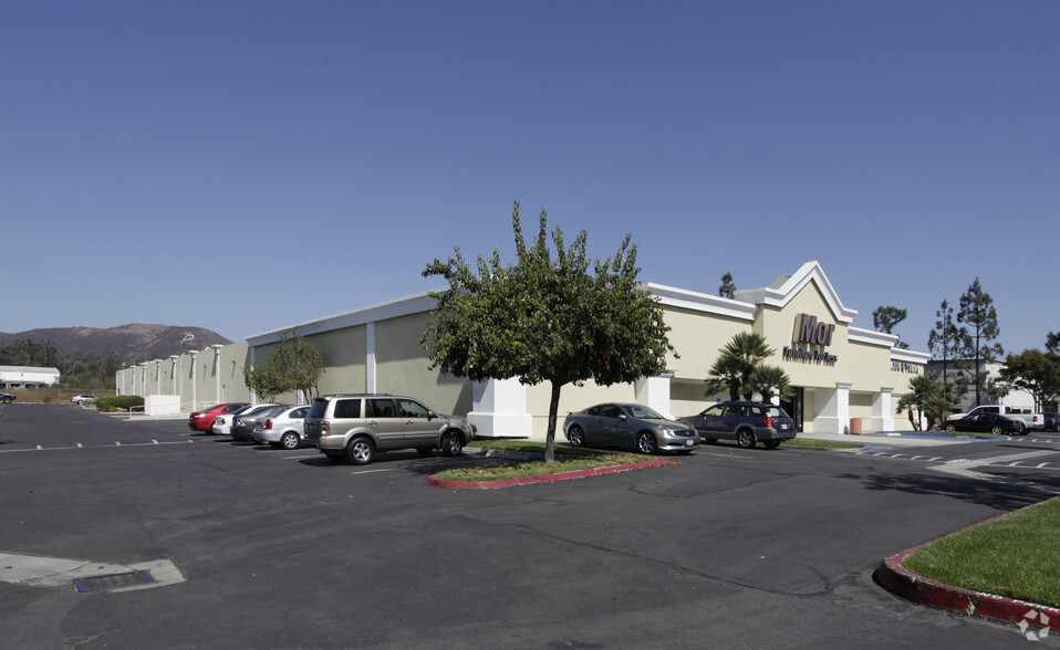 Primary Photo Of 900 Los Vallecitos Blvd, San Marcos Light Manufacturing For Lease