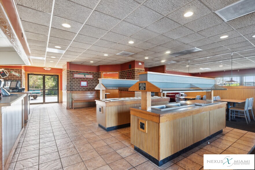More Photos Of 2185 Post Oak, Marianna Fast Food For Sale