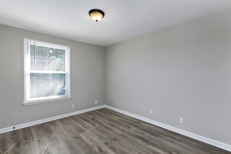 More Photos Of 1012-1032 Hickory Hill Ln, Hermitage Apartments For Sale