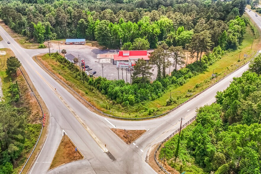 More Photos Of 500 Buff Blvd, Summerton General Retail For Sale