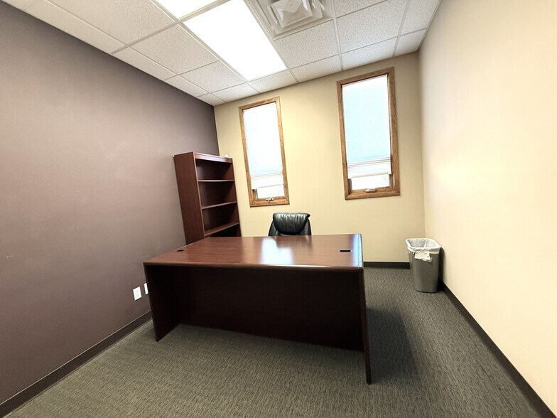 More Photos Of 7375 Samuel Dr, Denver Specialty For Sale