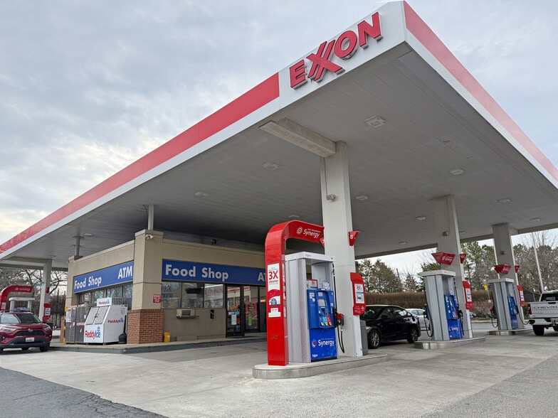More Photos Of 21101 Frederick Rd, Germantown Service Station For Sale