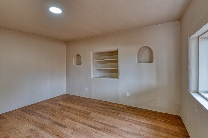 More Photos Of 720-724 School St, Espanola Apartments For Sale