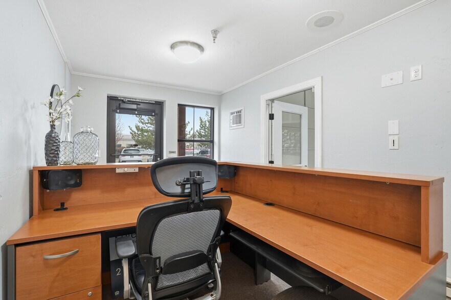 More Photos Of 1845 Wildwood St, Boise Flex For Sale