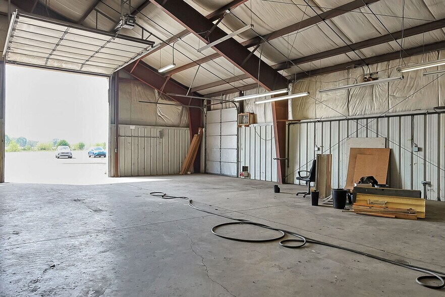 More Photos Of 10640 Lancaster Rd, Hebron Unknown For Lease