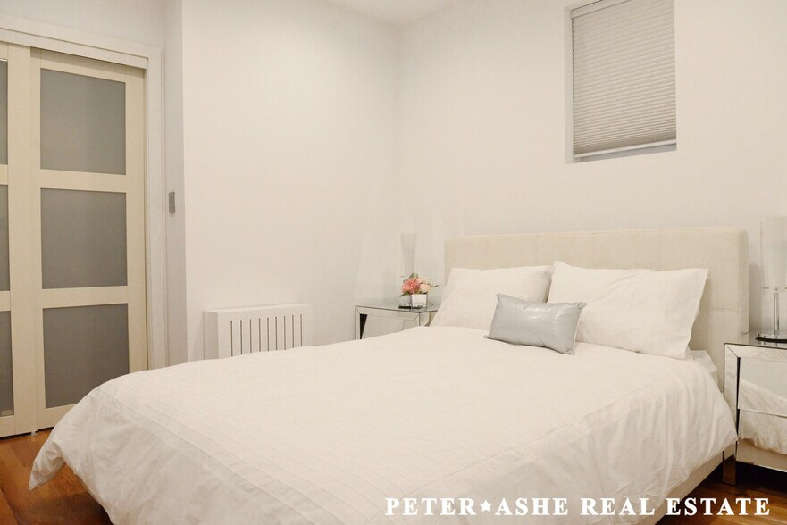 More Photos Of 53 E 64th St, New York Apartments For Sale