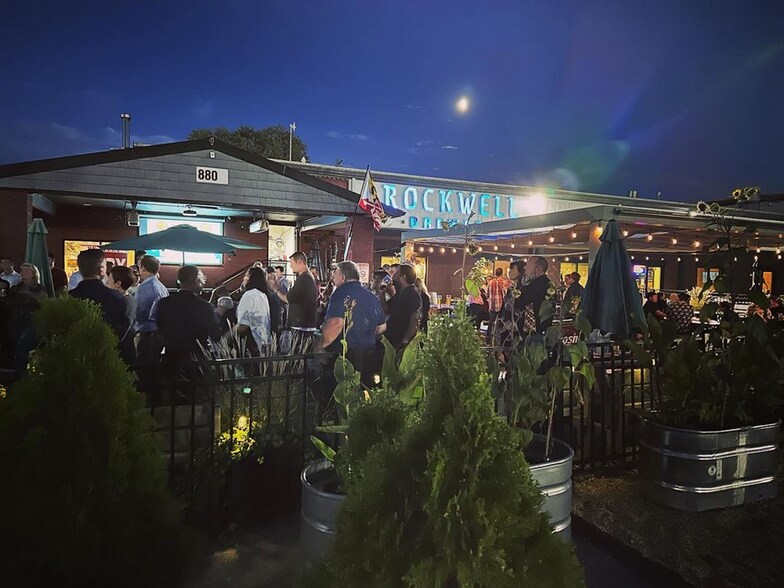 More Photos Of 880 N East St, Frederick Specialty For Lease