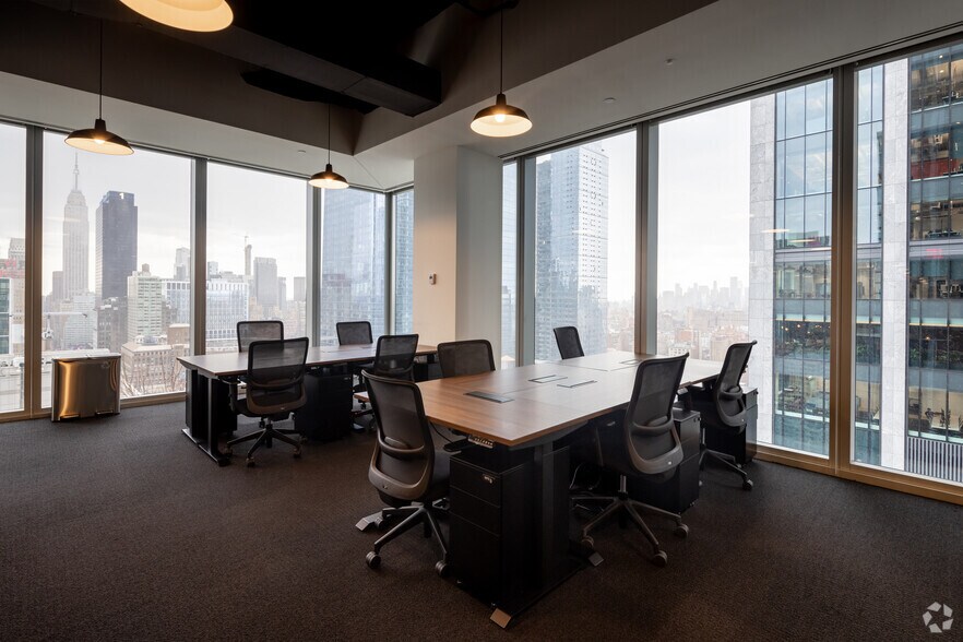 Photo of 24th Floor Ste 