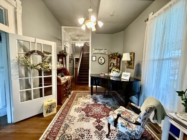 More Photos Of 101 Webb Rd E, Bell Buckle Hospitality For Sale