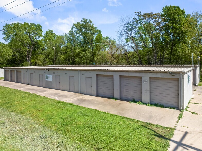 Primary Photo Of 500 G st, Arkansas City Self Storage For Sale