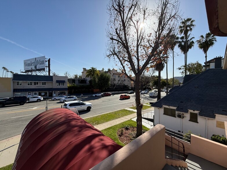 More Photos Of 4343 Laurel Canyon Blvd, Studio City Office For Lease