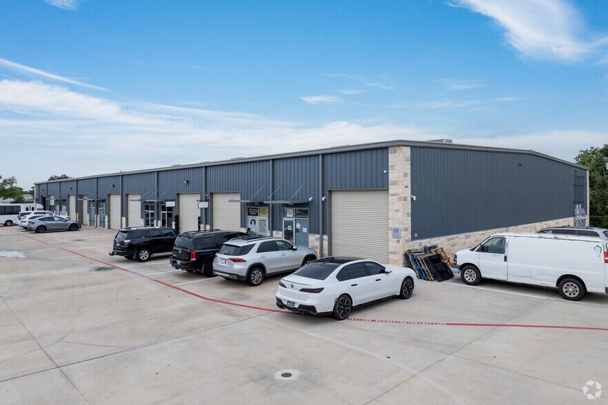 Primary Photo Of 17939 Kieth Harrow Blvd, Houston Showroom For Lease