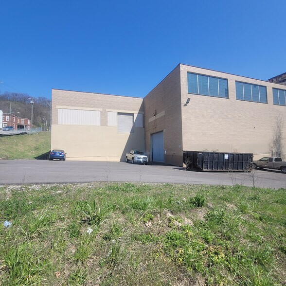 More Photos Of 1531 Tremont St, Cincinnati Manufacturing For Sale