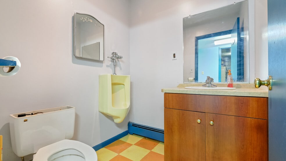 More Photos Of 47 Maple Ave, Flemington Light Manufacturing For Lease