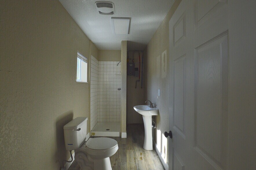 More Photos Of 2230 El Reno Ln, Redding Apartments For Sale