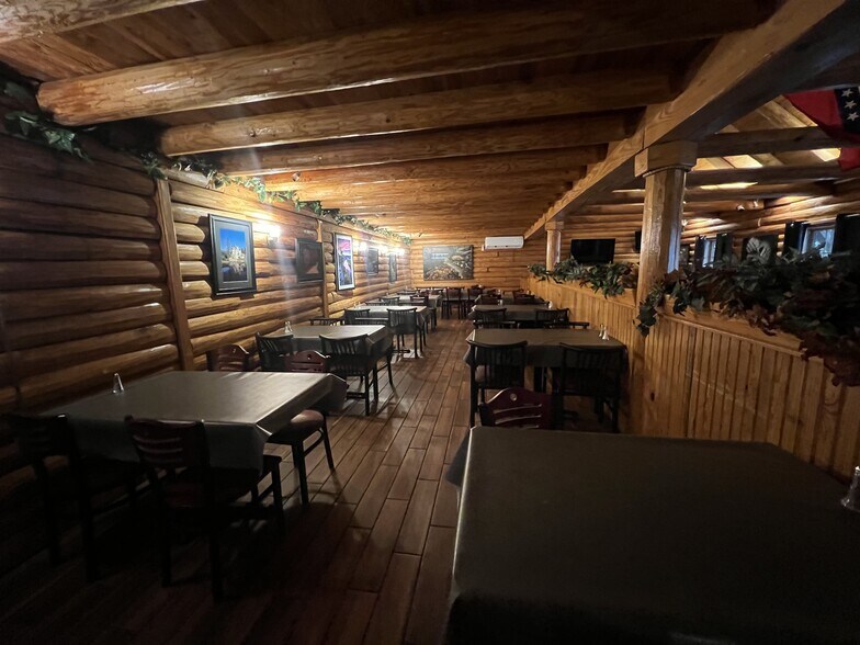 More Photos Of 1150 US-71 HWY, Mena Restaurant For Sale