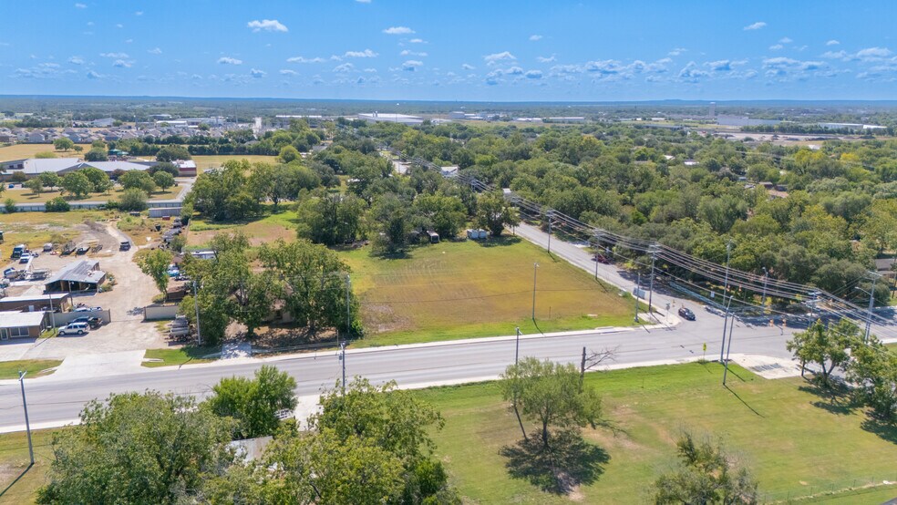 More Photos Of N Austin St & E Martindale St, Seguin Land For Sale