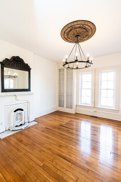 More Photos Of 126 W Church St, Newark Office Residential For Sale