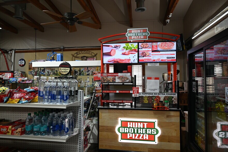 More Photos Of 121 S Berry St, Burkburnett Restaurant For Sale