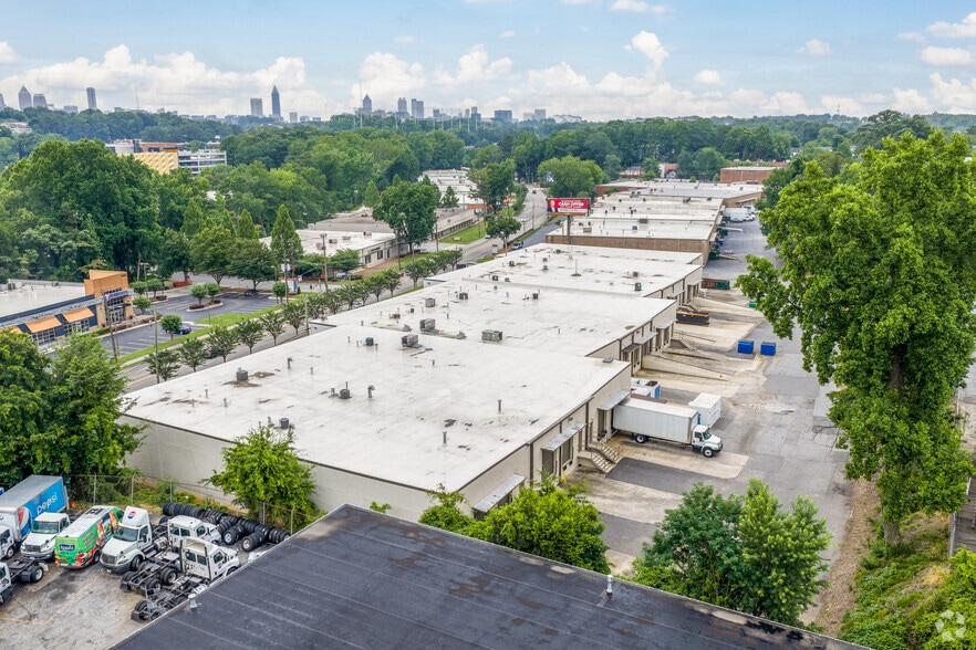 More Photos Of 1450-1468 Chattahoochee Ave NW, Atlanta Warehouse For Lease