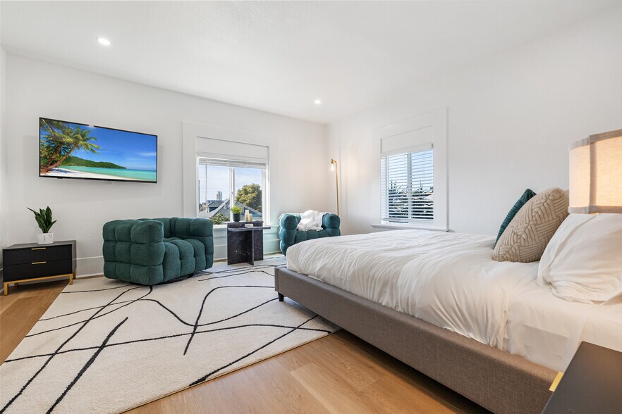 More Photos Of 1055 21st Street, San Diego Apartments For Sale