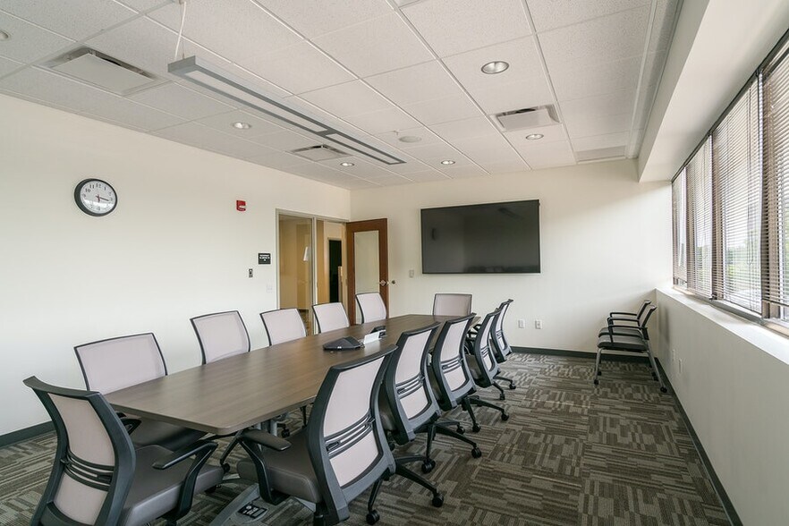 More Photos Of 150 Corporate Center Dr, Camp Hill Unknown For Lease