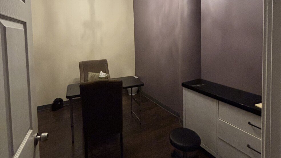 More Photos Of 2014-2036 S Michigan Ave, Chicago Office Residential For Lease