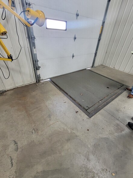 More Photos Of 23823-23865 67th Ave, Saint Cloud Light Distribution For Sale