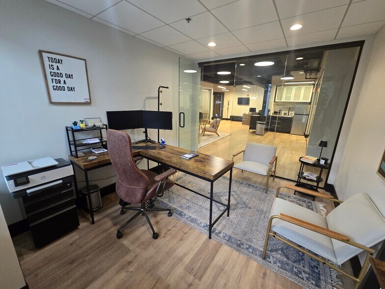 More Photos Of 390 Park St, Birmingham Office For Lease