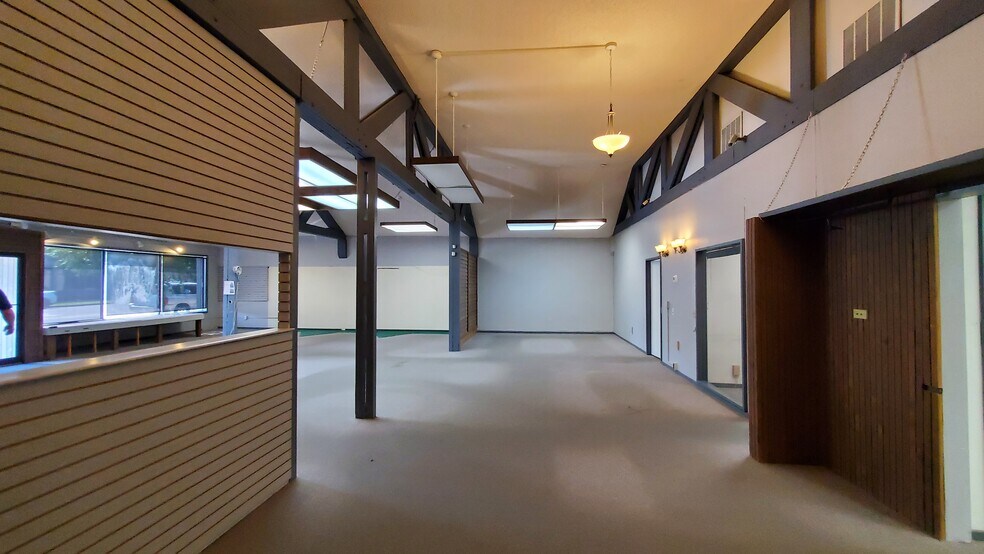More Photos Of 1123 E Sherman Ave, Coeur d'Alene Freestanding For Lease