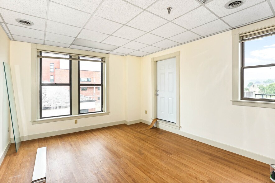 More Photos Of 253-255 Main St, Webster Loft Creative Space For Sale