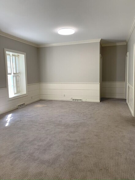 More Photos Of 2305 Commonwealth Dr, Charlottesville Office For Lease