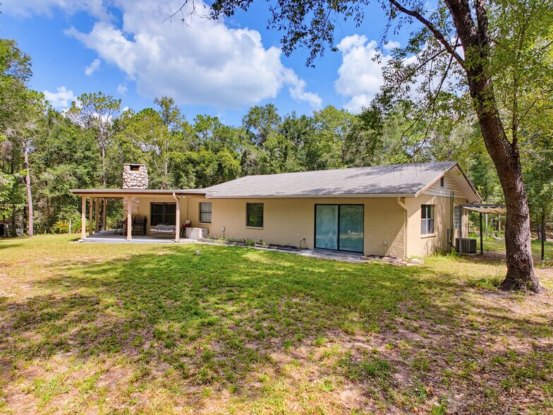 More Photos Of 26311 Willow St, Brooksville Specialty For Sale
