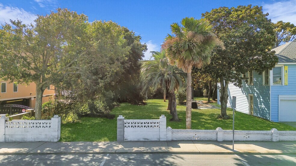 More Photos Of 15 15th St, Tybee Island Specialty For Lease