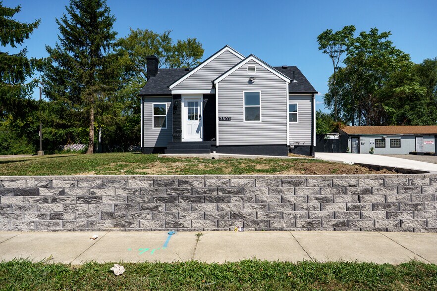 More Photos Of 3801 Salem Ave, Dayton Office For Sale