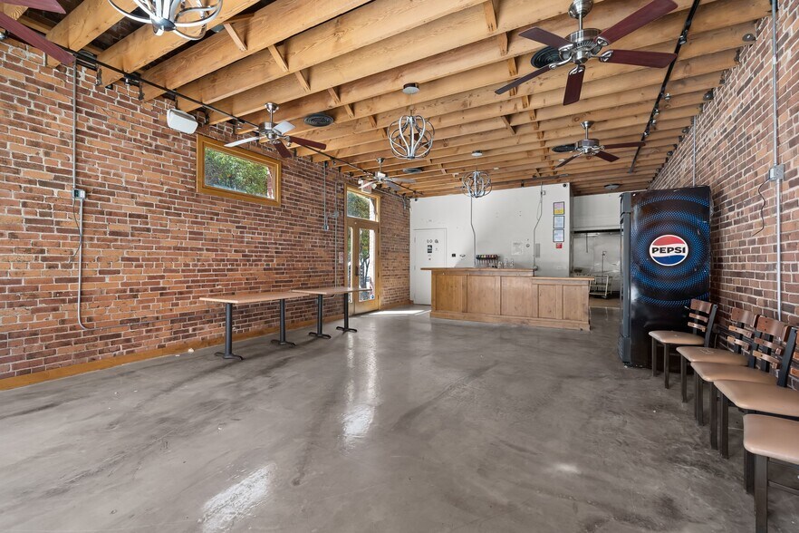 More Photos Of 1131 Broad St, San Luis Obispo Restaurant For Sale