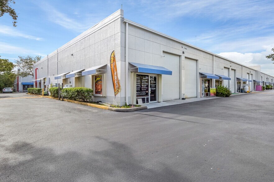 More Photos Of 4110 Enterprise Ave, Naples Unknown For Lease