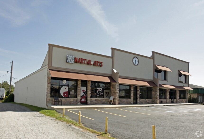 More Photos Of 1583-1587 S Calumet Rd, Chesterton Storefront Retail Office For Lease