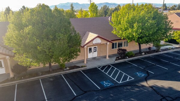 More Photos Of 2135 Green Vista Dr, Sparks Medical For Sale