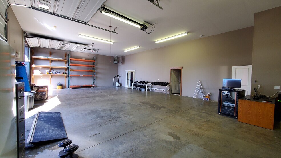 More Photos Of 4547 W Seltice Way, Coeur d'Alene Light Manufacturing For Lease