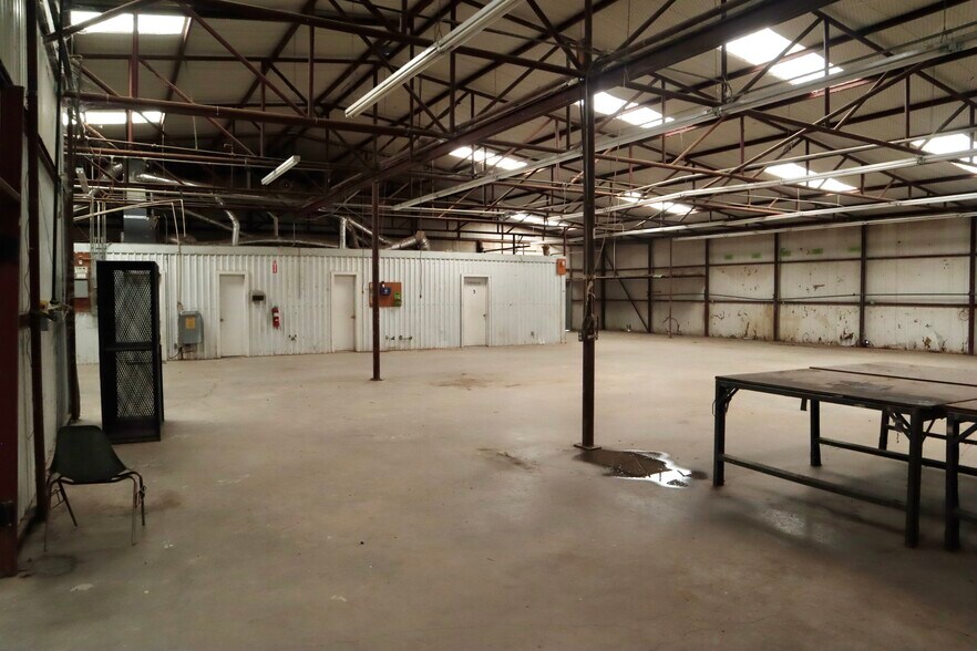 More Photos Of 3224 Industrial Dr, Wichita Falls Manufacturing For Lease