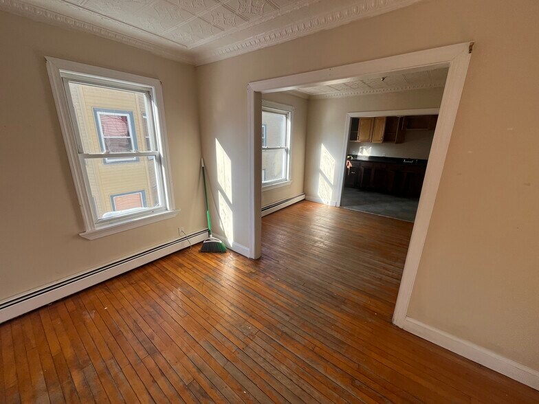 More Photos Of 55 Grant St, Portland Apartments For Sale
