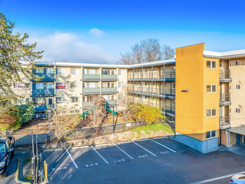 More Photos Of 8708 Rainier Ave S, Seattle Apartments For Sale