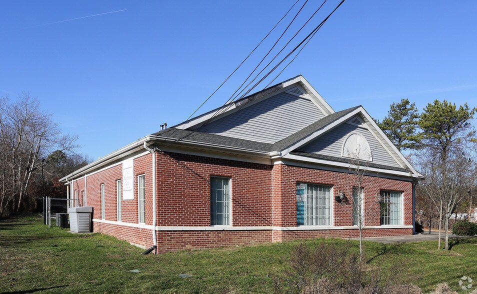 More Photos Of 2956 Route 112, Medford Medical For Sale