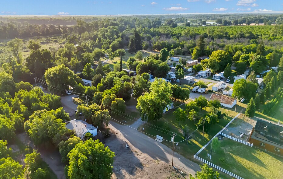 More Photos Of 24850 5th Ave, Los Molinos Manufactured Housing Mobile Home Park For Sale