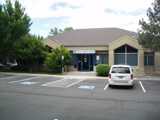 More Photos Of 600 Riverpark Ln, Boise Office For Lease