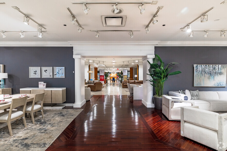 More Photos Of 275 Route 4, Paramus Unknown For Lease